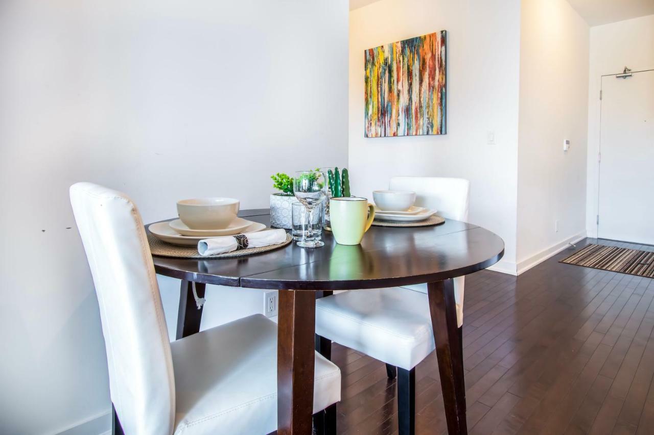 Micasa Suites - Modern Executive Condo Toronto Zewnętrze zdjęcie