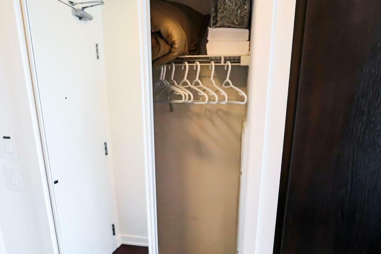 Micasa Suites - Modern Executive Condo Toronto Zewnętrze zdjęcie