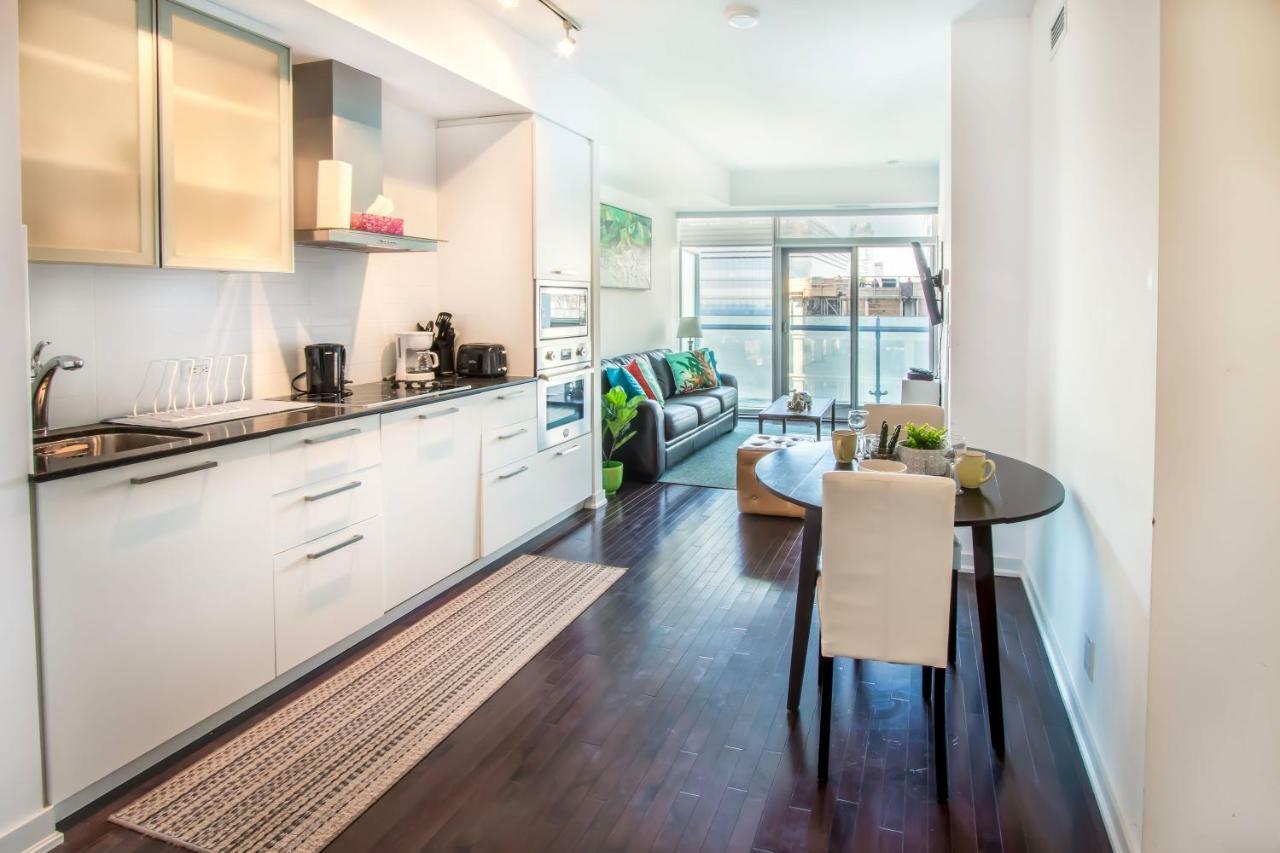Micasa Suites - Modern Executive Condo Toronto Zewnętrze zdjęcie