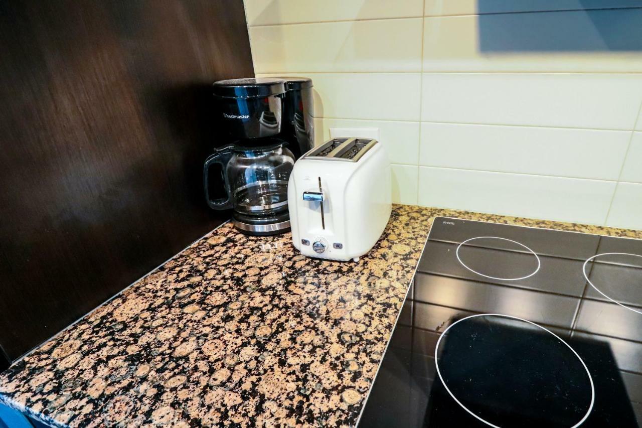 Micasa Suites - Modern Executive Condo Toronto Zewnętrze zdjęcie